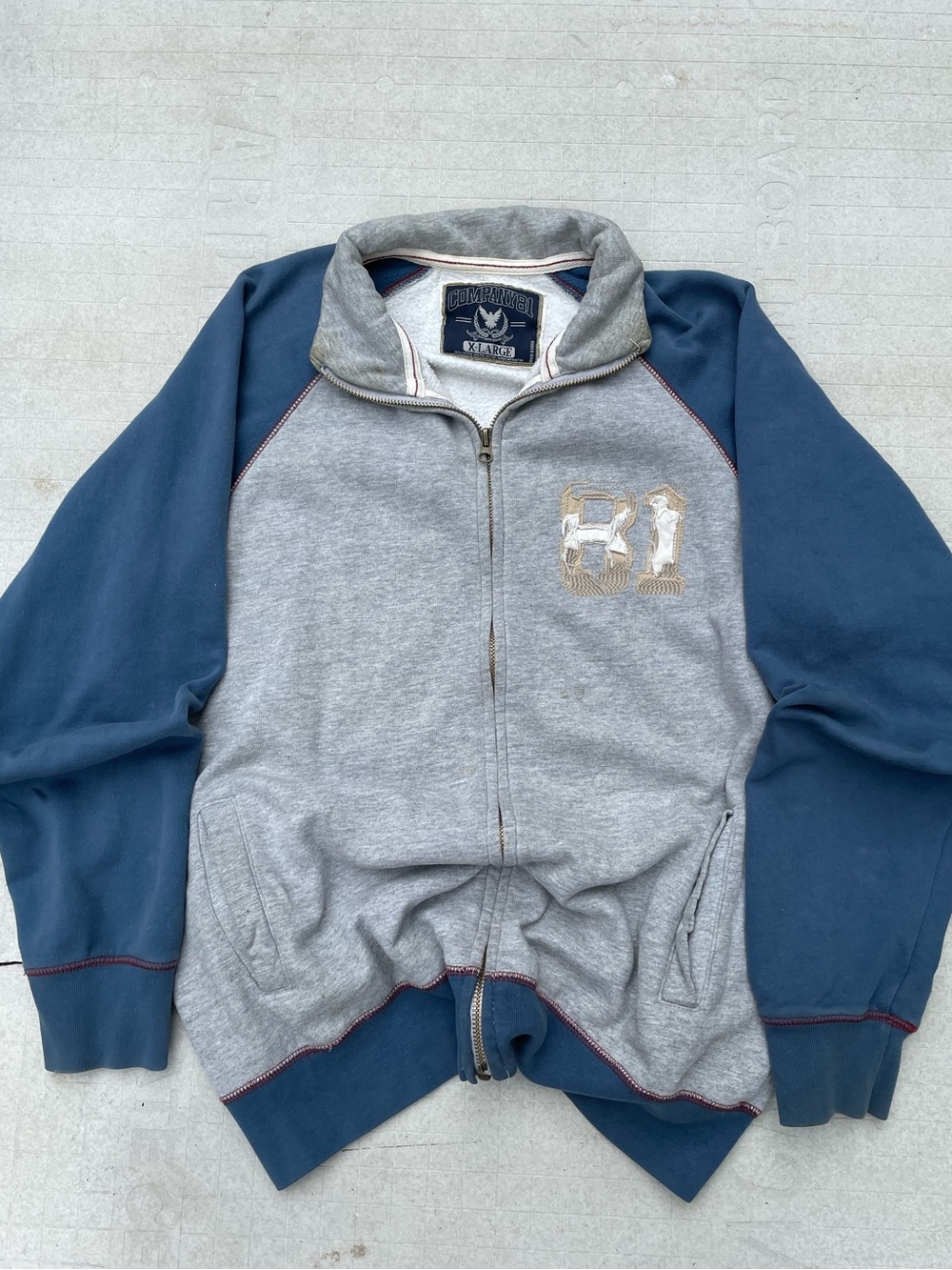 Columbia Men’s Grey and Navy Zip-Up Raglan Sweater Jacket
